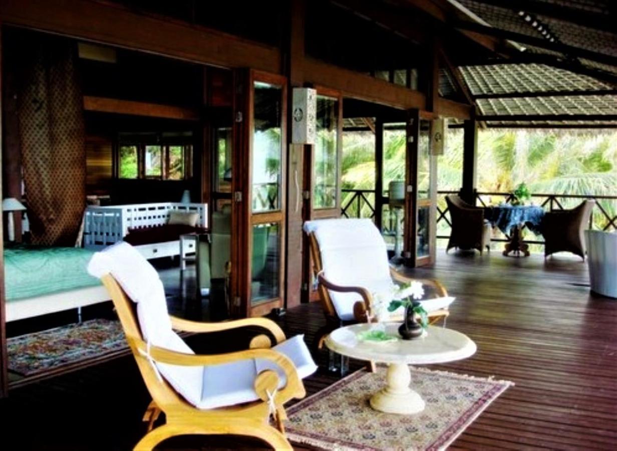 Breve Azurine Lagoon Resort Karimunjawa Exterior foto