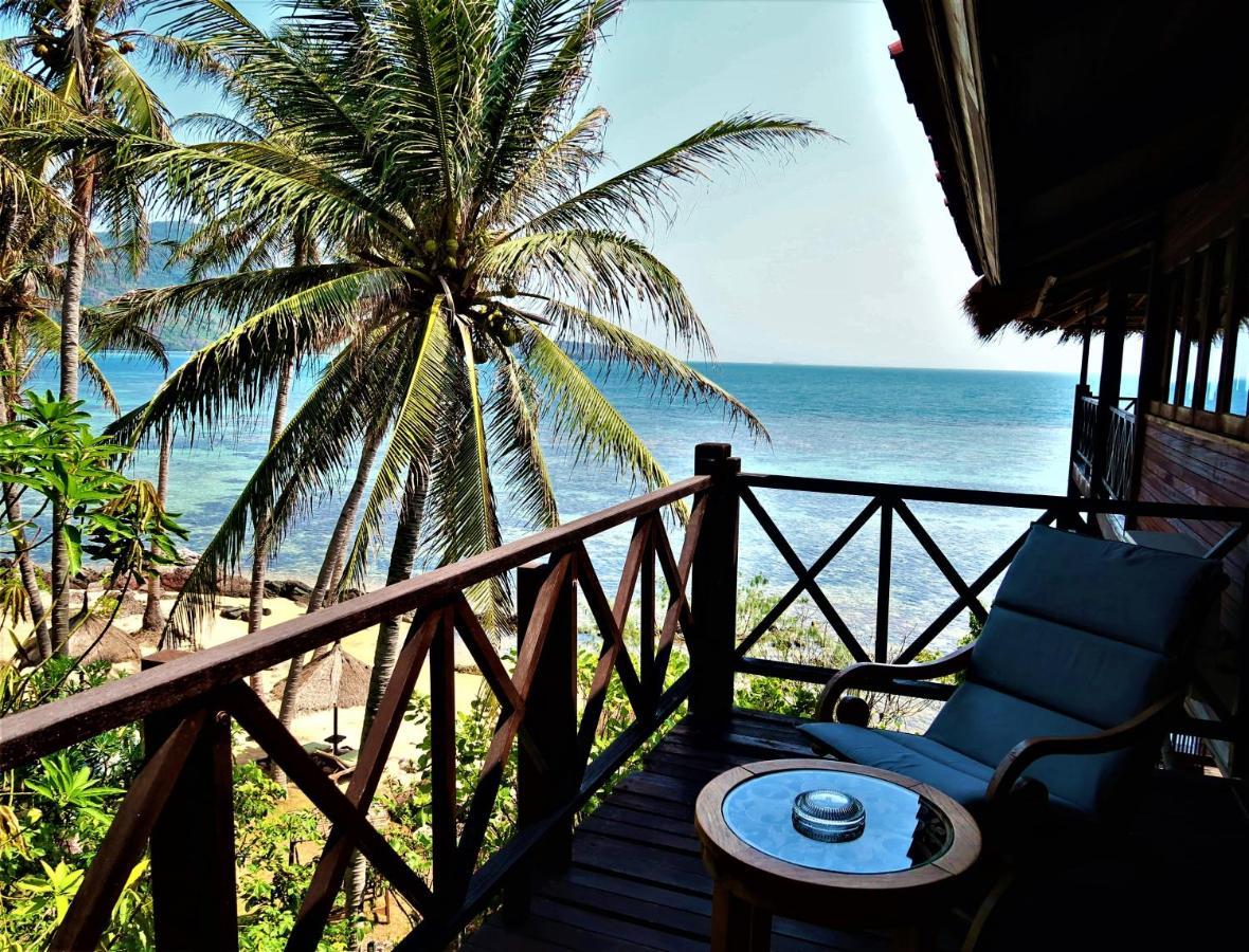 Breve Azurine Lagoon Resort Karimunjawa Exterior foto